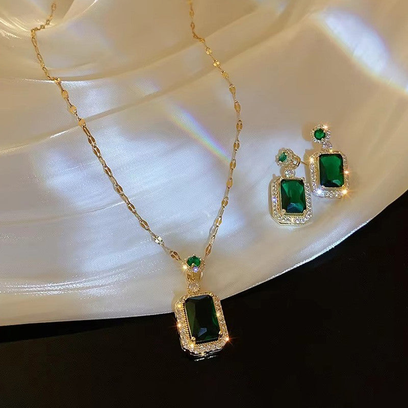 Jewels Galaxy Gold Plated Elegant Emerald Geometric Pendant Set