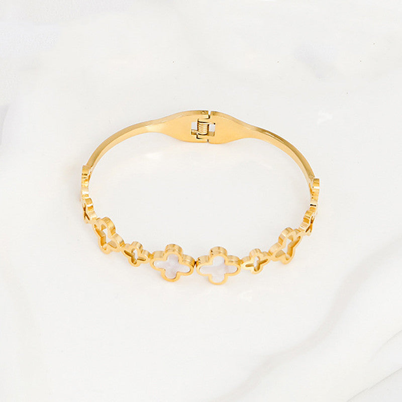 Jewels Galaxy Anti Tarnish Clover Themed Charm Bracelet