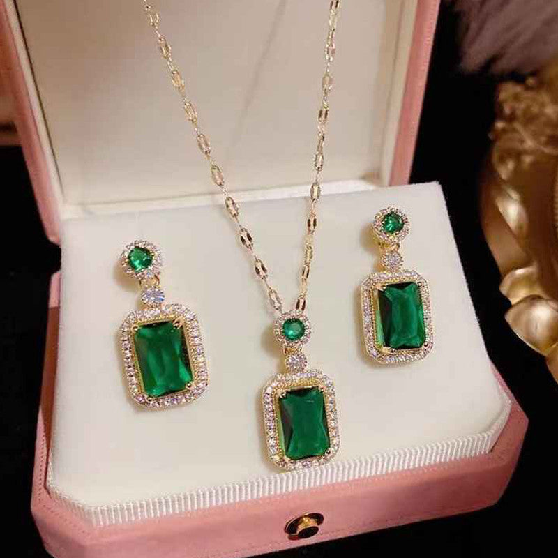 Jewels Galaxy Gold Plated Elegant Emerald Geometric Pendant Set