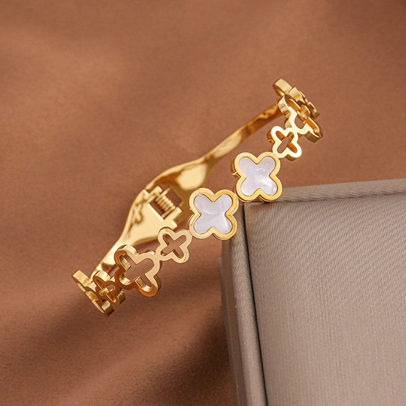 Jewels Galaxy Anti Tarnish Clover Themed Charm Bracelet