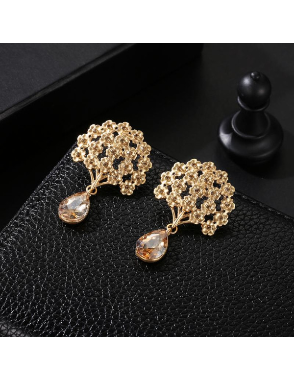 Jewels Galaxy Gold-Plated Stone-Studded Floral Dro...