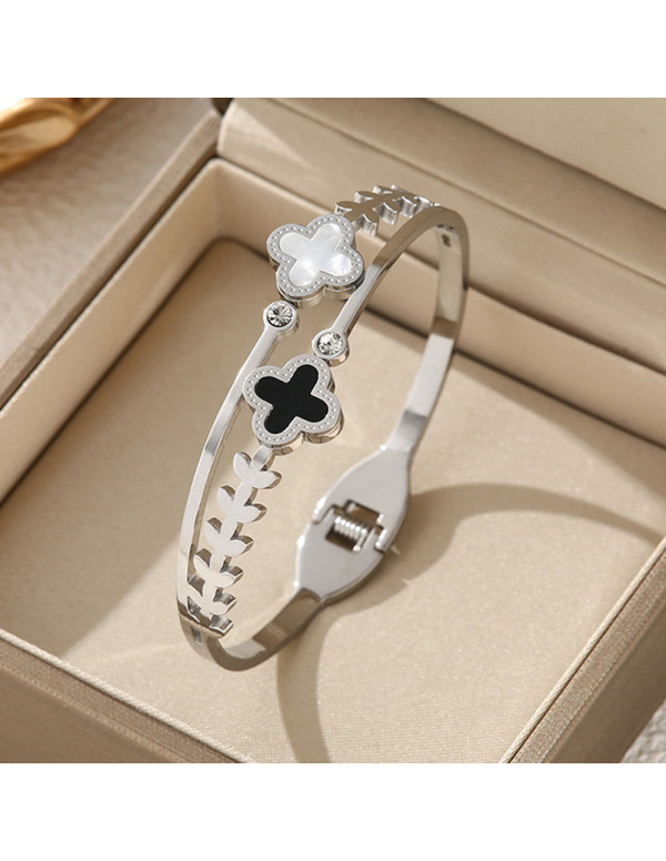 Jewels Galaxy Stainless Steel Silver Plated Mother Of Pearls Two Clover Leaf Irish Design Bracelet